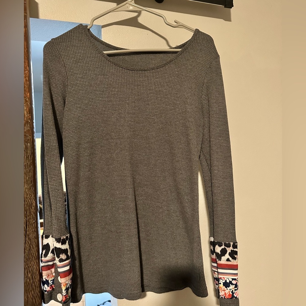 Grey Waffle Knit Top with Sleeve Buttons and Detailing Size Medium